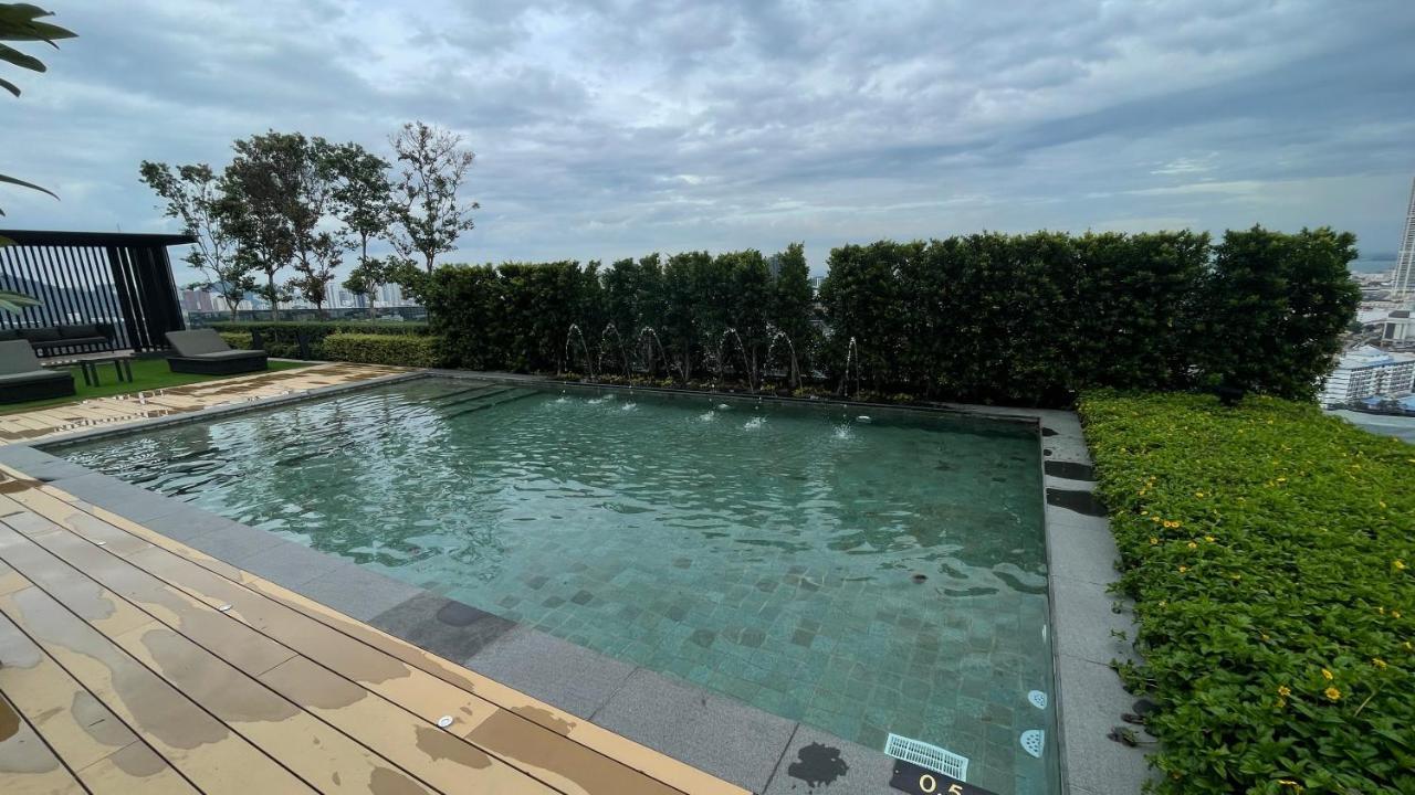 Beacon Executive Suite - City View - By Iz George Town Exterior foto