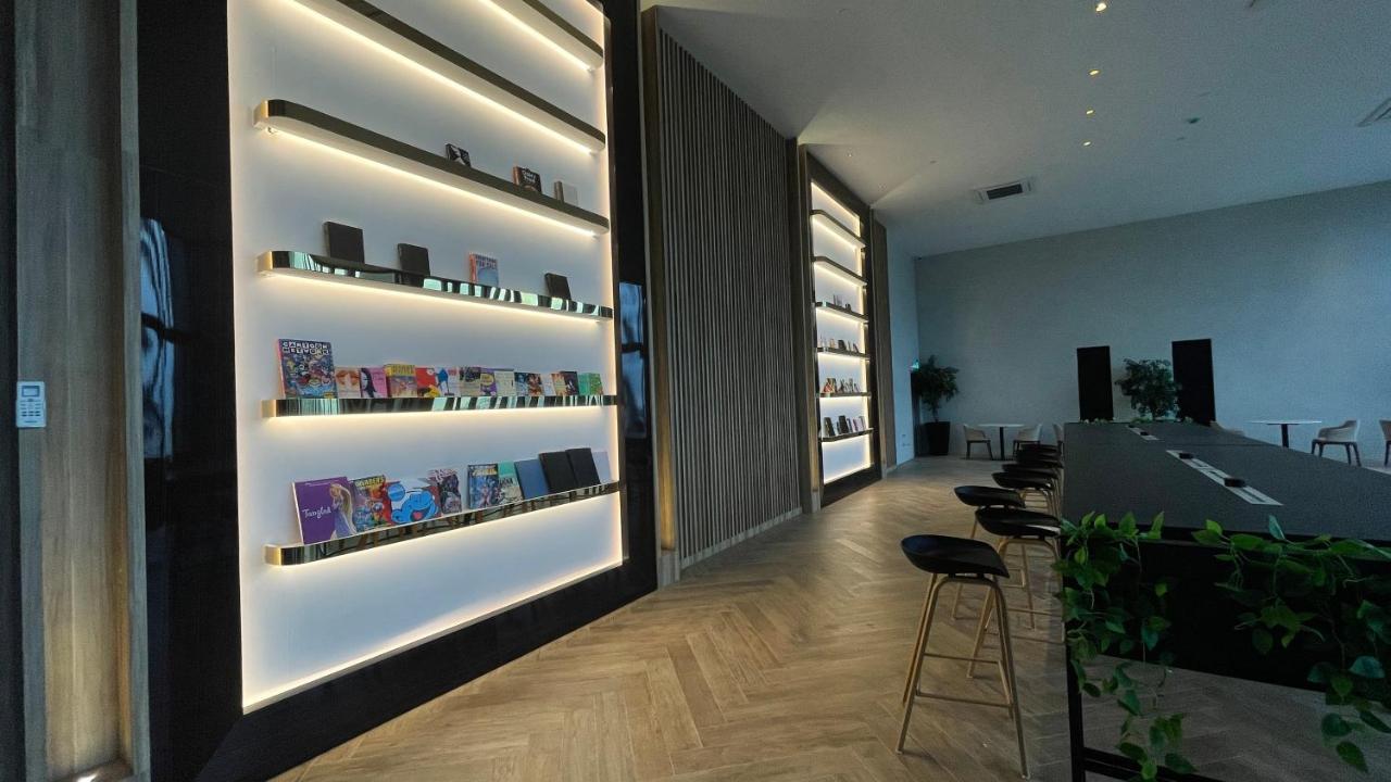 Beacon Executive Suite - City View - By Iz George Town Exterior foto