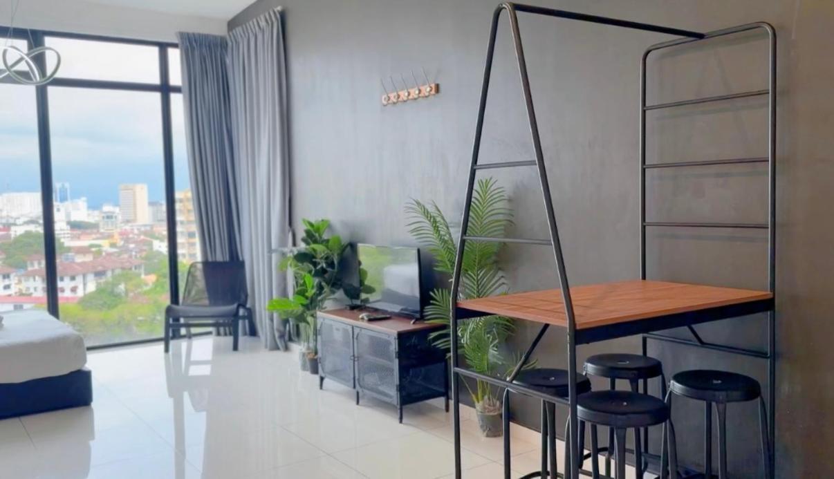 Beacon Executive Suite - City View - By Iz George Town Exterior foto
